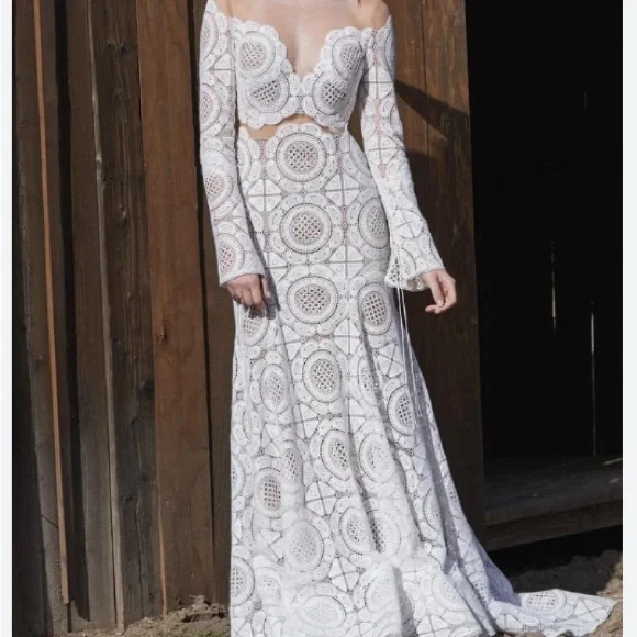 Willowby by Watters Westley Wedding Gown - Picture 1 of 6